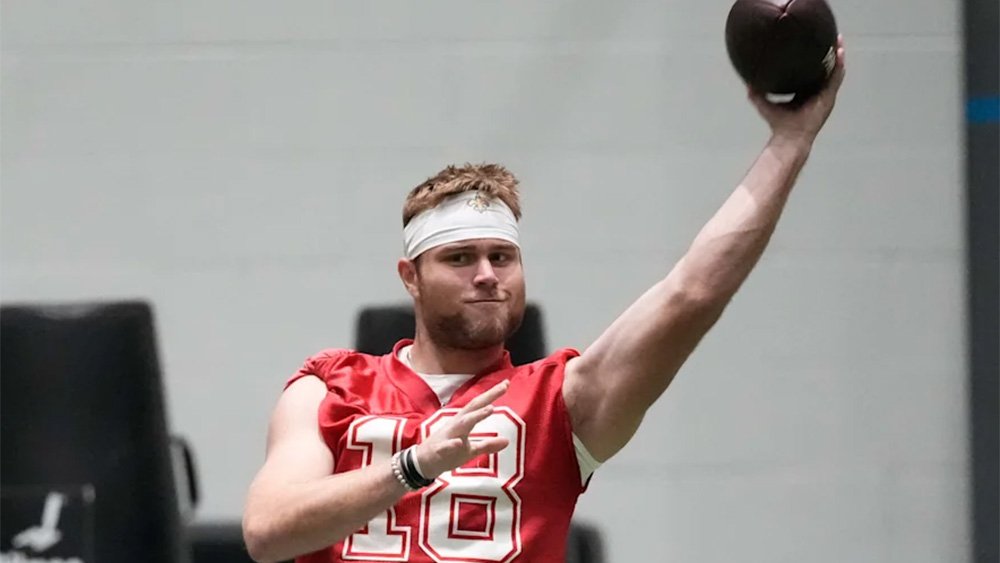 Saints Hunter Deckers during rookie mini camp